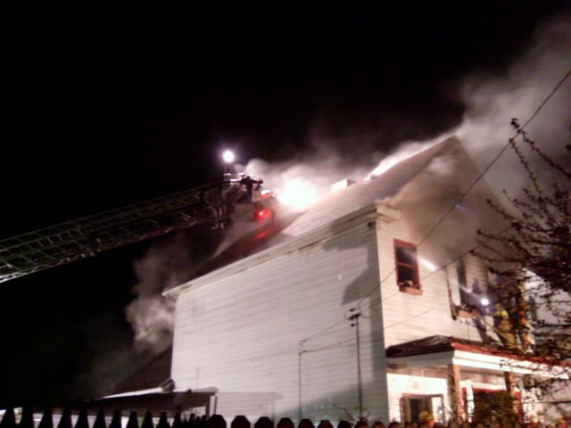 HOUSE FIRE CITY OF JEANNETTE 4/15/07