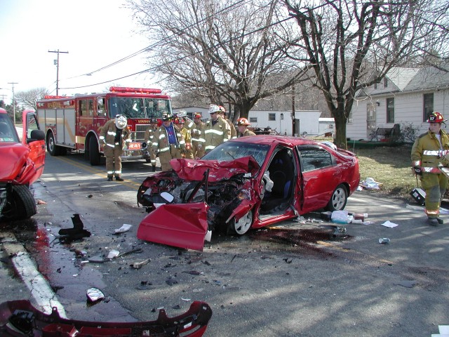 MVA WITH ENTRAPMENT-ASSIST MANOR-3/11/2006